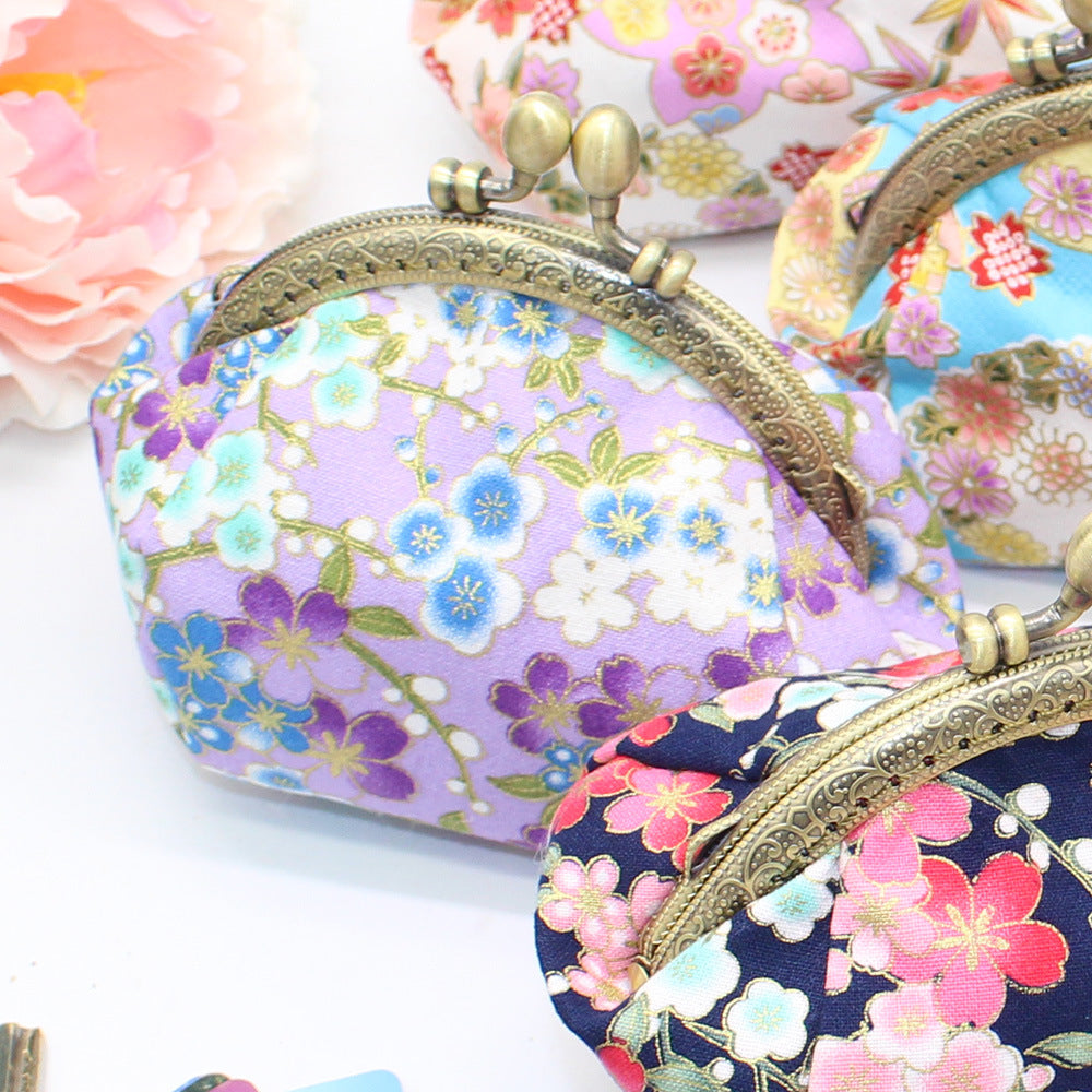 Women's Retro Style Fabric Handmade Small Coin Purses