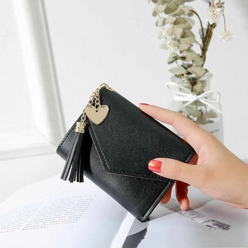 Women's Short Hand-held Trendy Heart-shaped Pendant Simple Ladies Wallets