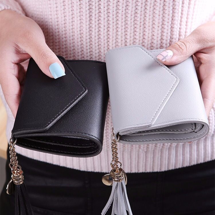 Women's Short Hand-held Trendy Heart-shaped Pendant Simple Ladies Wallets