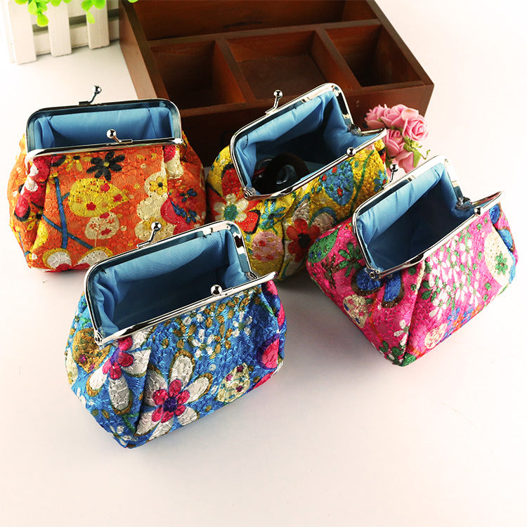 Women's Large Capacity Embroidery Fabric Hand Holding Small Coin Purses