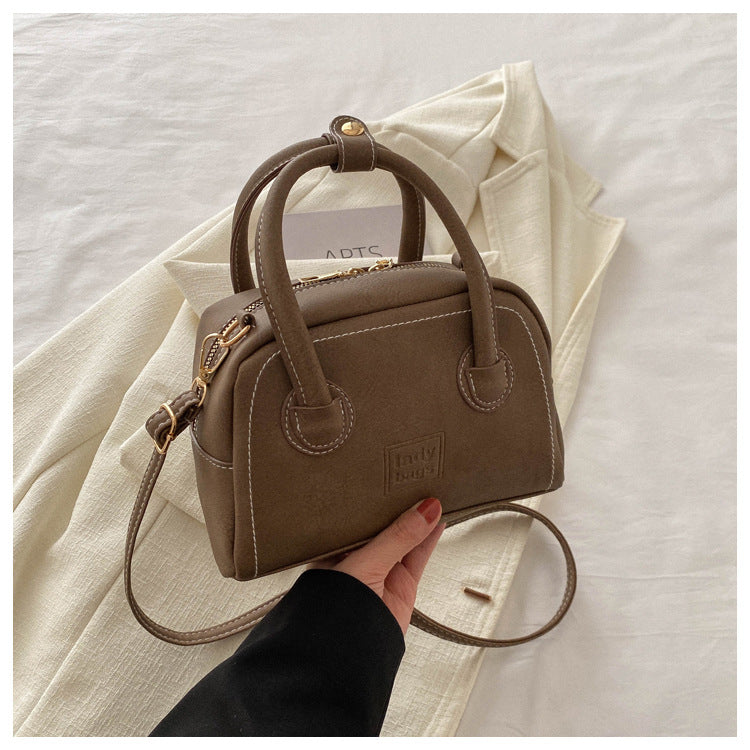 Women's Retro Minority Portable Commuter Spring Fashion Shoulder Bags