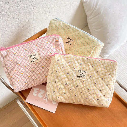 Polka Dot Quilted Large Capacity Portable Cosmetic Bags