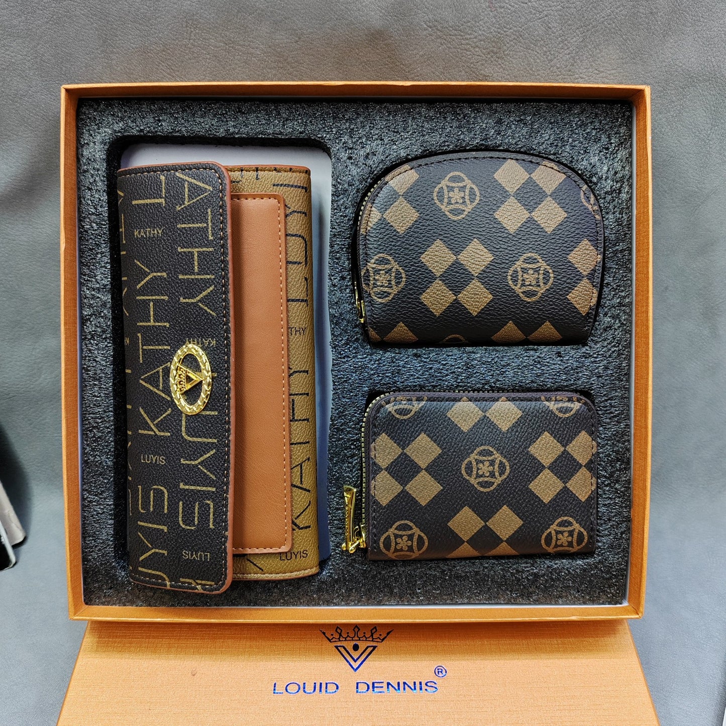 Cool Attractive Three-piece Gift Box Sets Card Holder