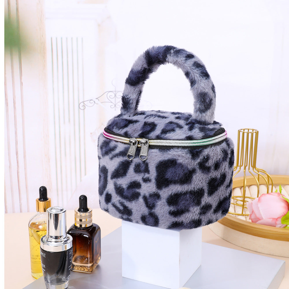 Large Capacity Portable Leopard Print Good-looking Cosmetic Bags