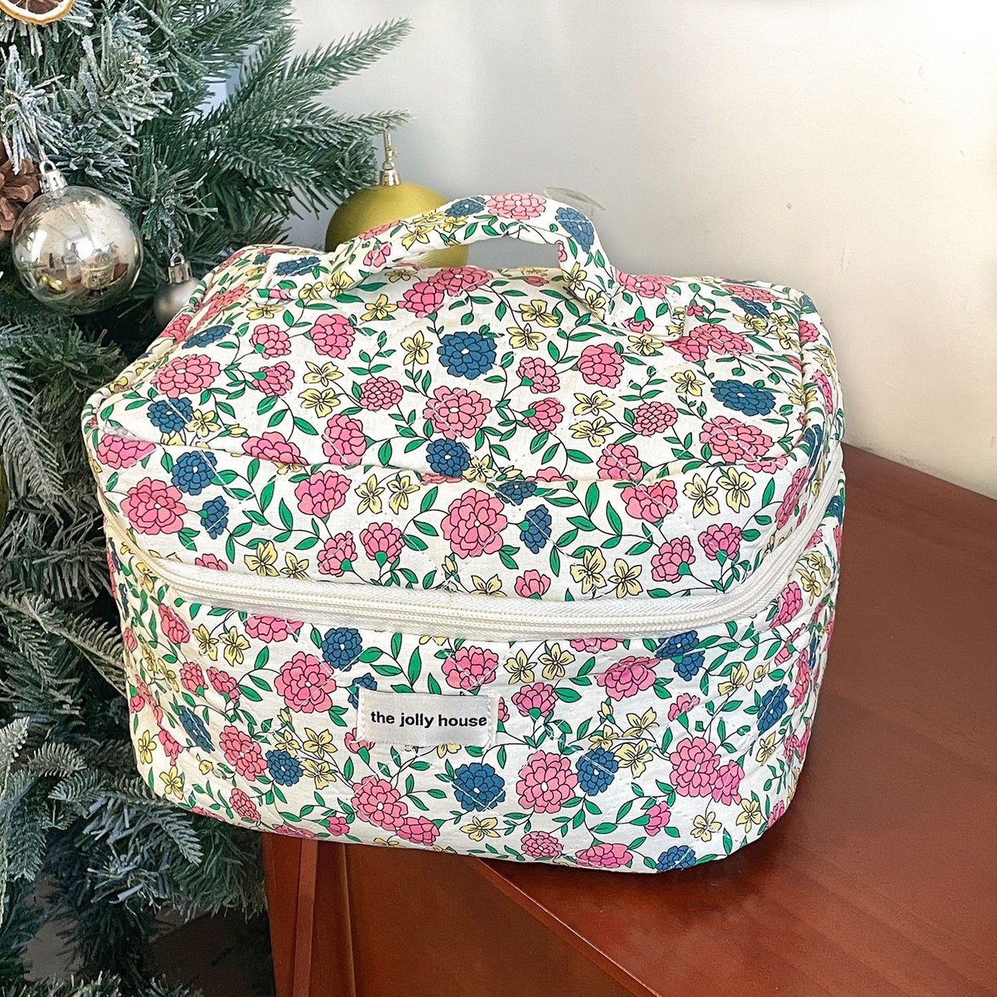 Flower Retro Large Capacity Wash Quilted Cosmetic Bags