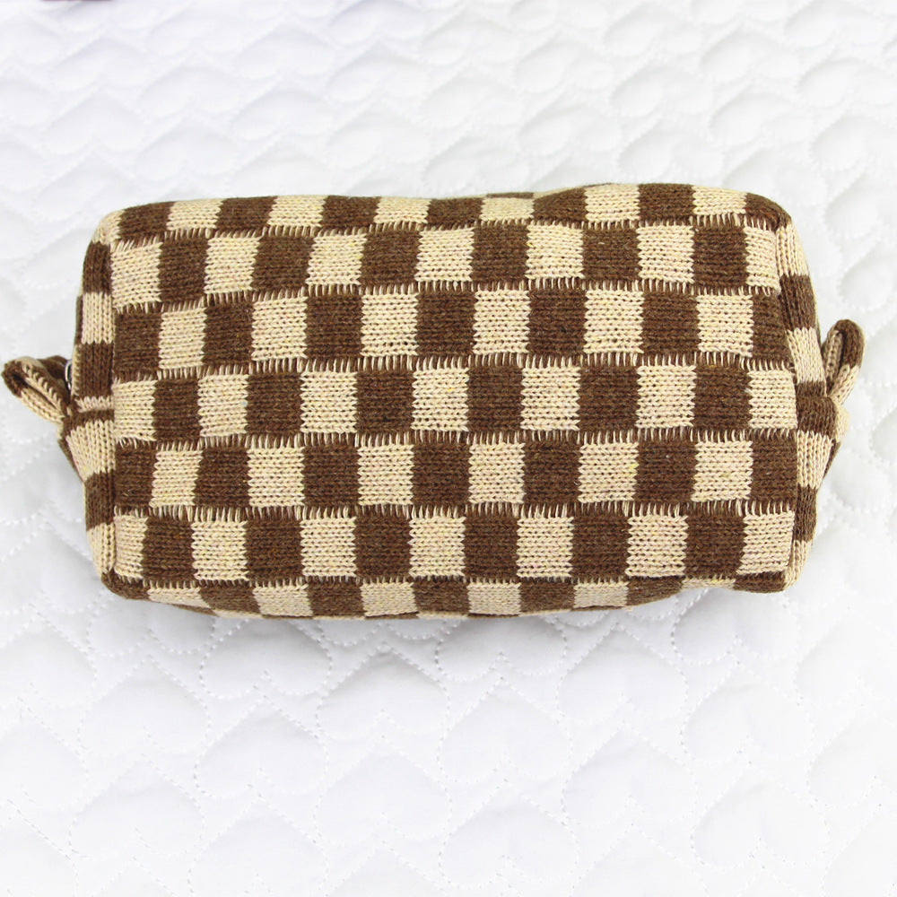 Wind Chessboard Plaid Knitted Contrast Color Wool Large Capacity Cosmetic Bags