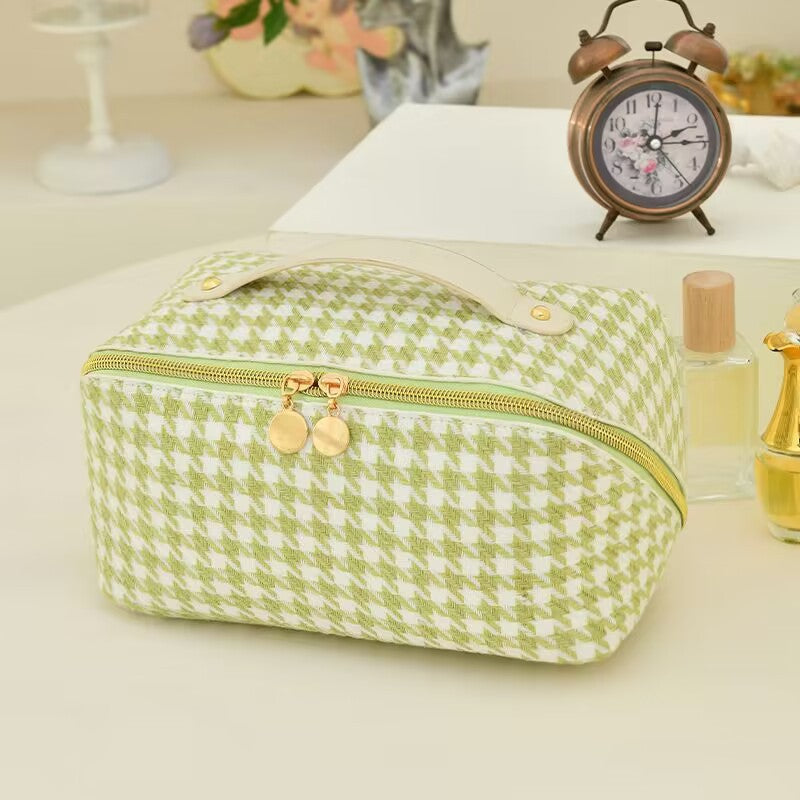 Women's Portable Large Capacity Good-looking High Sense Pillow Bags