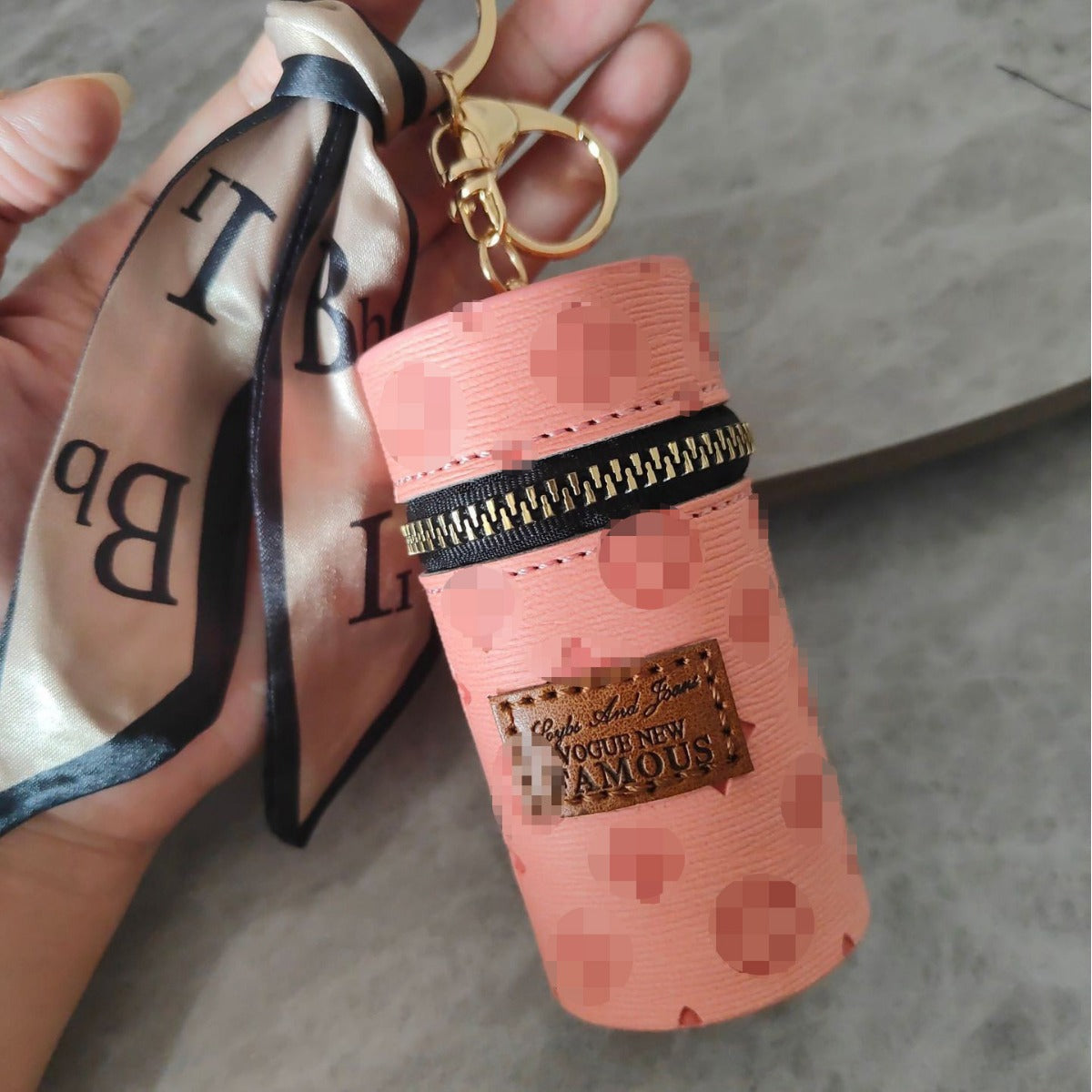 Good-looking Portable Fashion Embossing Convenient Mini Coin Purses