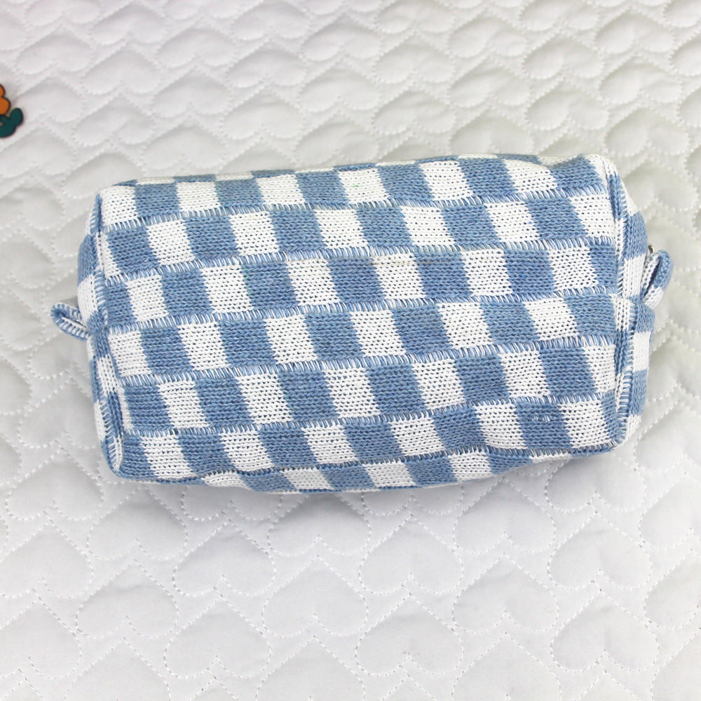 Wind Chessboard Plaid Knitted Contrast Color Wool Large Capacity Cosmetic Bags