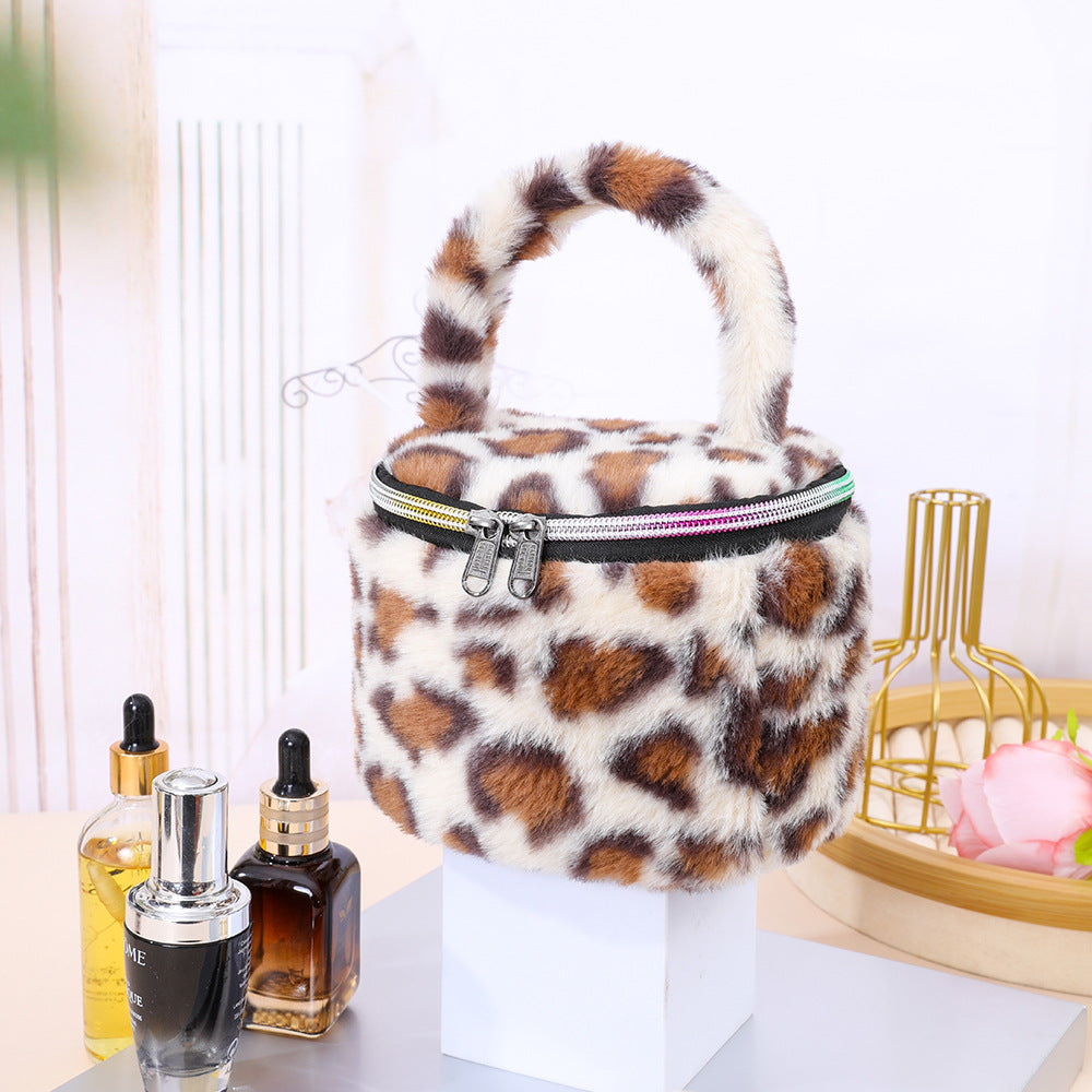 Large Capacity Portable Leopard Print Good-looking Cosmetic Bags