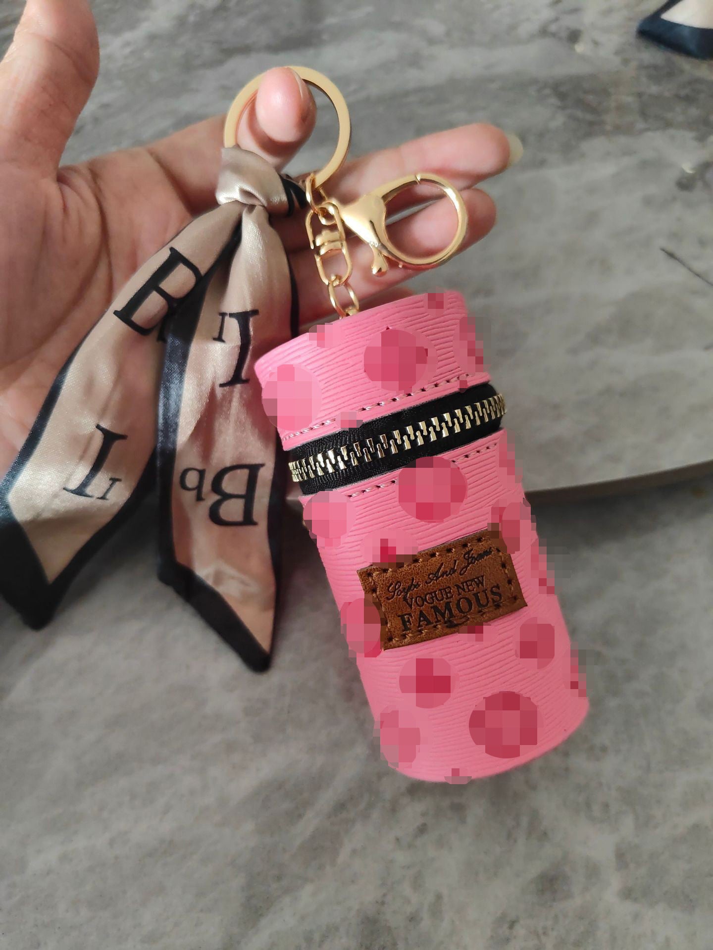 Good-looking Portable Fashion Embossing Convenient Mini Coin Purses