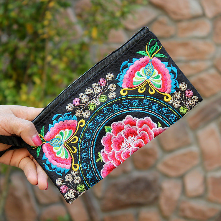 Women's Ethnic Style Embroidered Hand-held Long Double Ladies Wallets