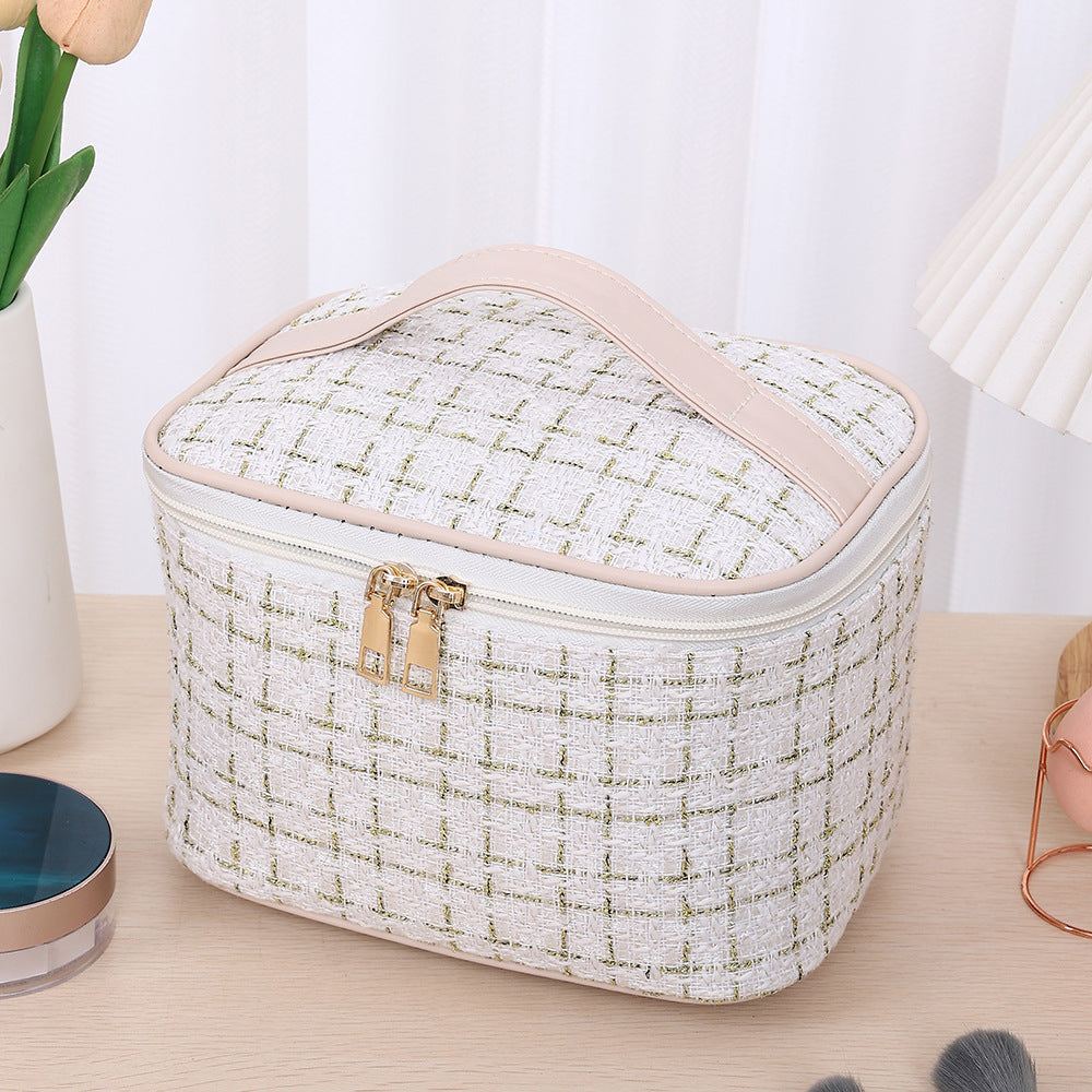 Plaid Large Classic Style Capacity Wind Good-looking Cosmetic Bags