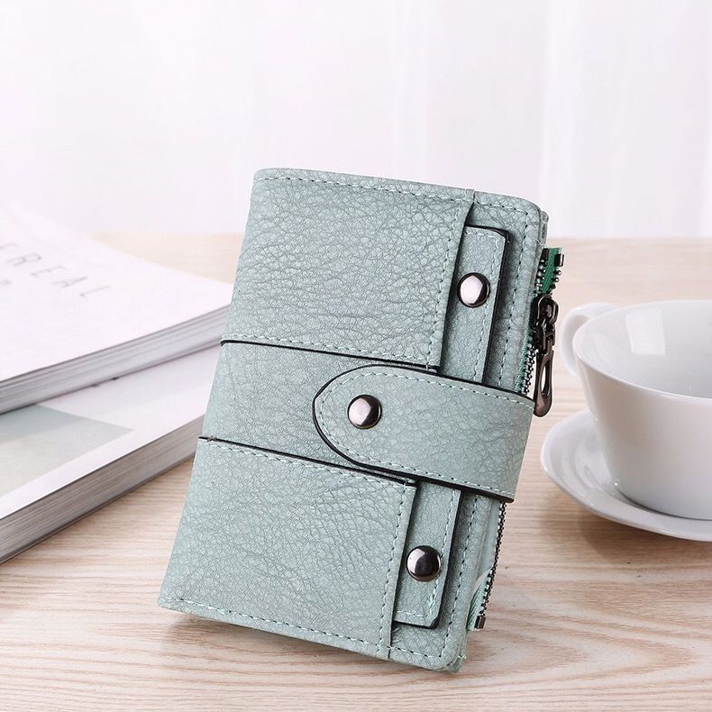 Women's Korean Style Fashionable Rivet Personalized Retro Ladies Wallets