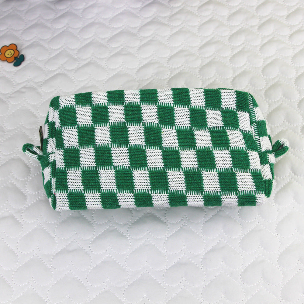 Wind Chessboard Plaid Knitted Contrast Color Wool Large Capacity Cosmetic Bags