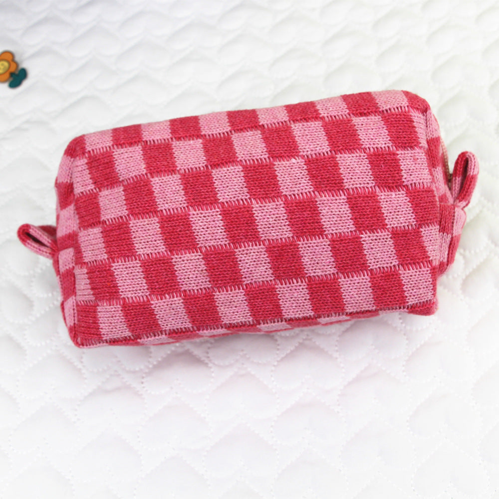 Wind Chessboard Plaid Knitted Contrast Color Wool Large Capacity Cosmetic Bags