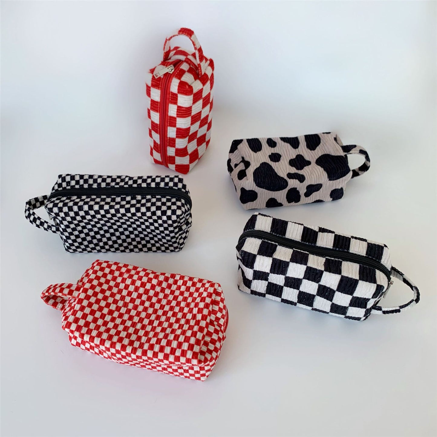 Black White Chessboard Grid Large Capacity Portable Storage Cosmetic Bags