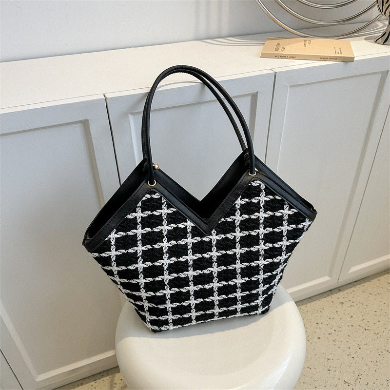 Women's Summer Korean Style Graceful Fashionable Black Shoulder Bags