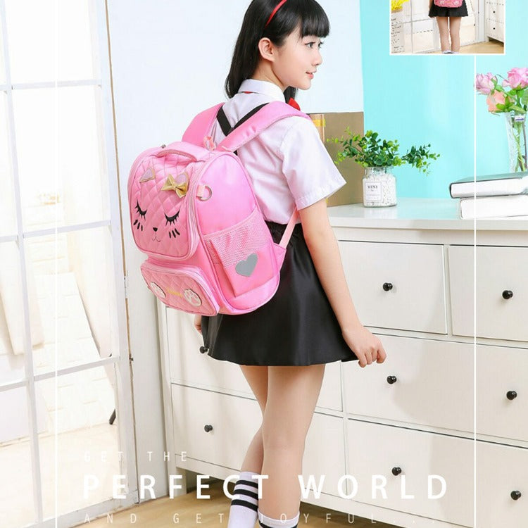 Three To Four Super Lightweight Burden Elementary School Students' Schoolbags