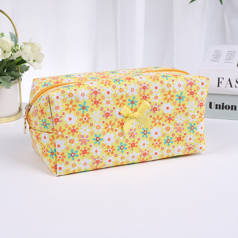 Floral Quilting Zipper Large Capacity Carrying Cosmetic Bags