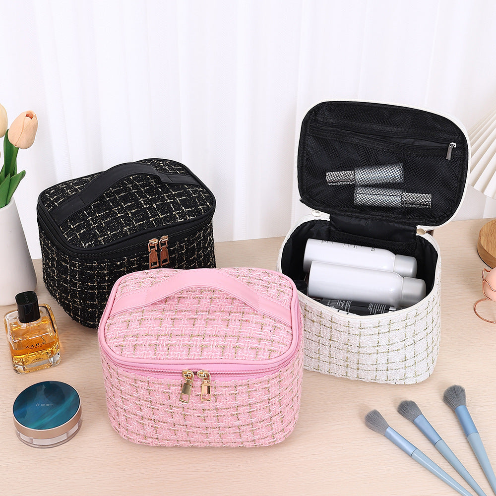 Plaid Large Classic Style Capacity Wind Good-looking Cosmetic Bags