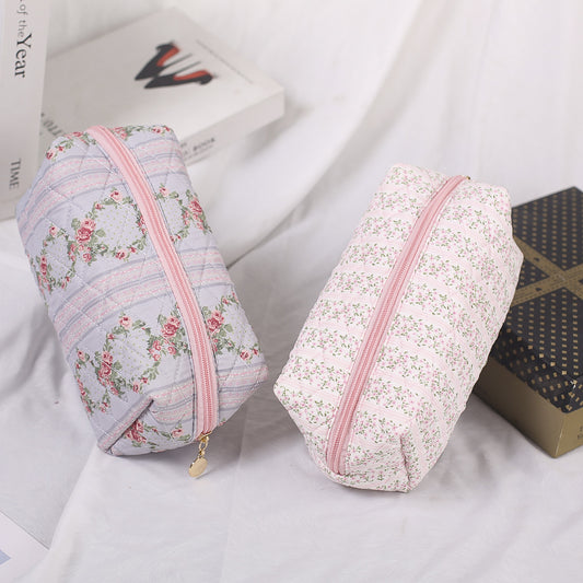 Floral Quilting Zipper Large Capacity Carrying Cosmetic Bags