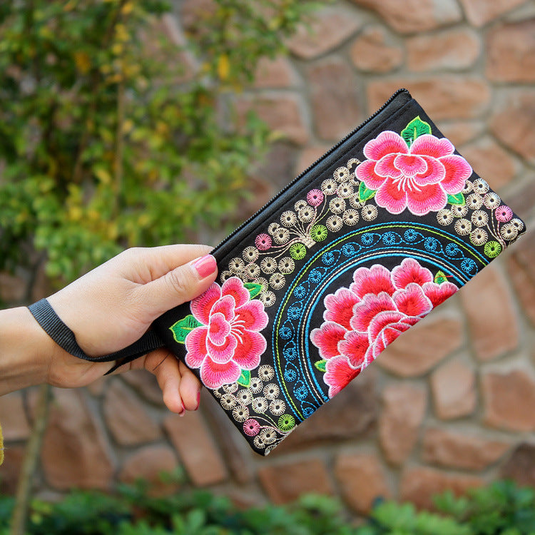 Women's Ethnic Style Embroidered Hand-held Long Double Ladies Wallets