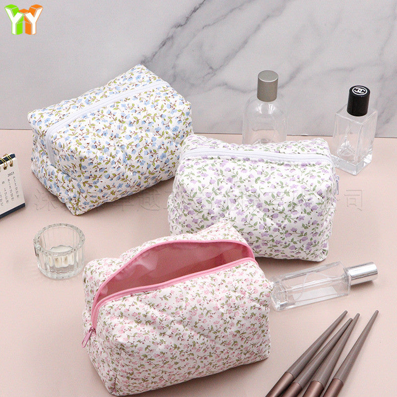 Flowers Daisies Quilted Cotton Cosmetics Buggy Cosmetic Bags