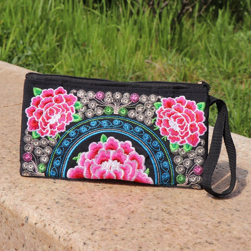 Women's Ethnic Style Embroidered Hand-held Long Double Ladies Wallets