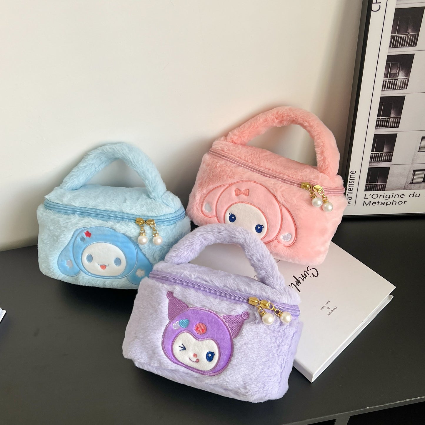 Sacs à cosmétiques de lavage de stockage portables de dessin animé en peluche mignon pour enfants