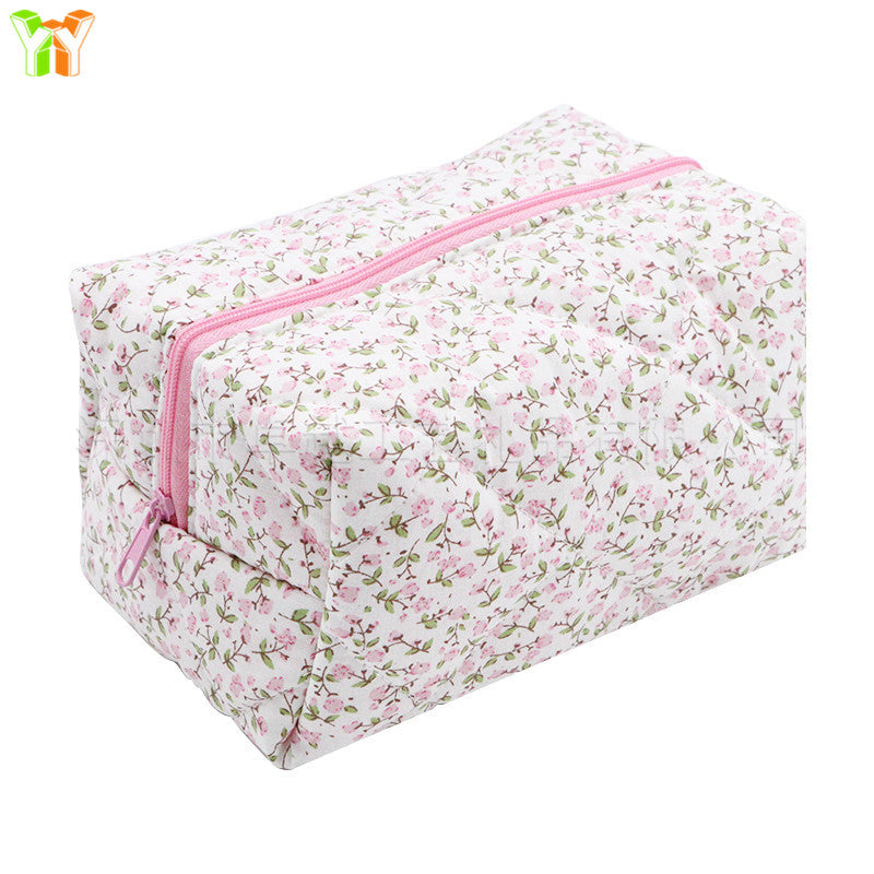 Flowers Daisies Quilted Cotton Cosmetics Buggy Cosmetic Bags