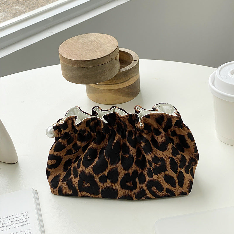 Women's Portable Advanced Korean Style Leopard Print Cosmetic Bags