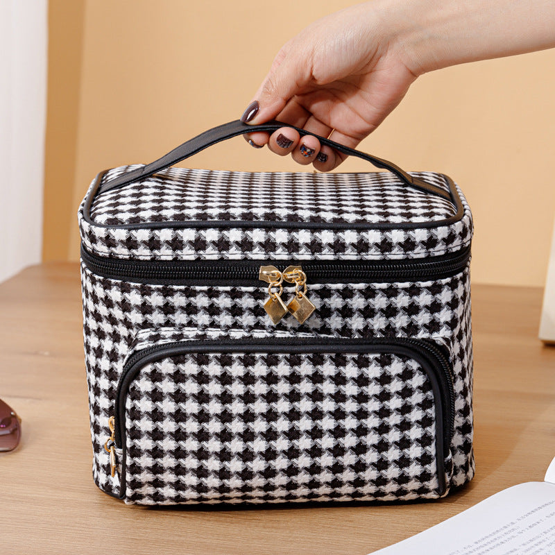 Large Capacity Portable Good-looking Storage Wash Cosmetic Bags