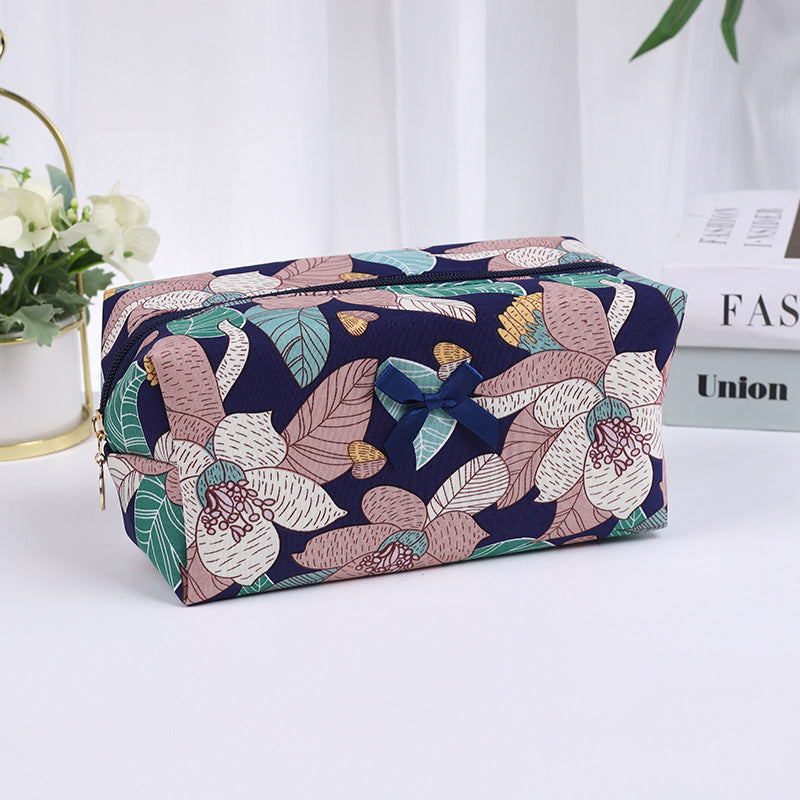 Floral Quilting Zipper Large Capacity Carrying Cosmetic Bags