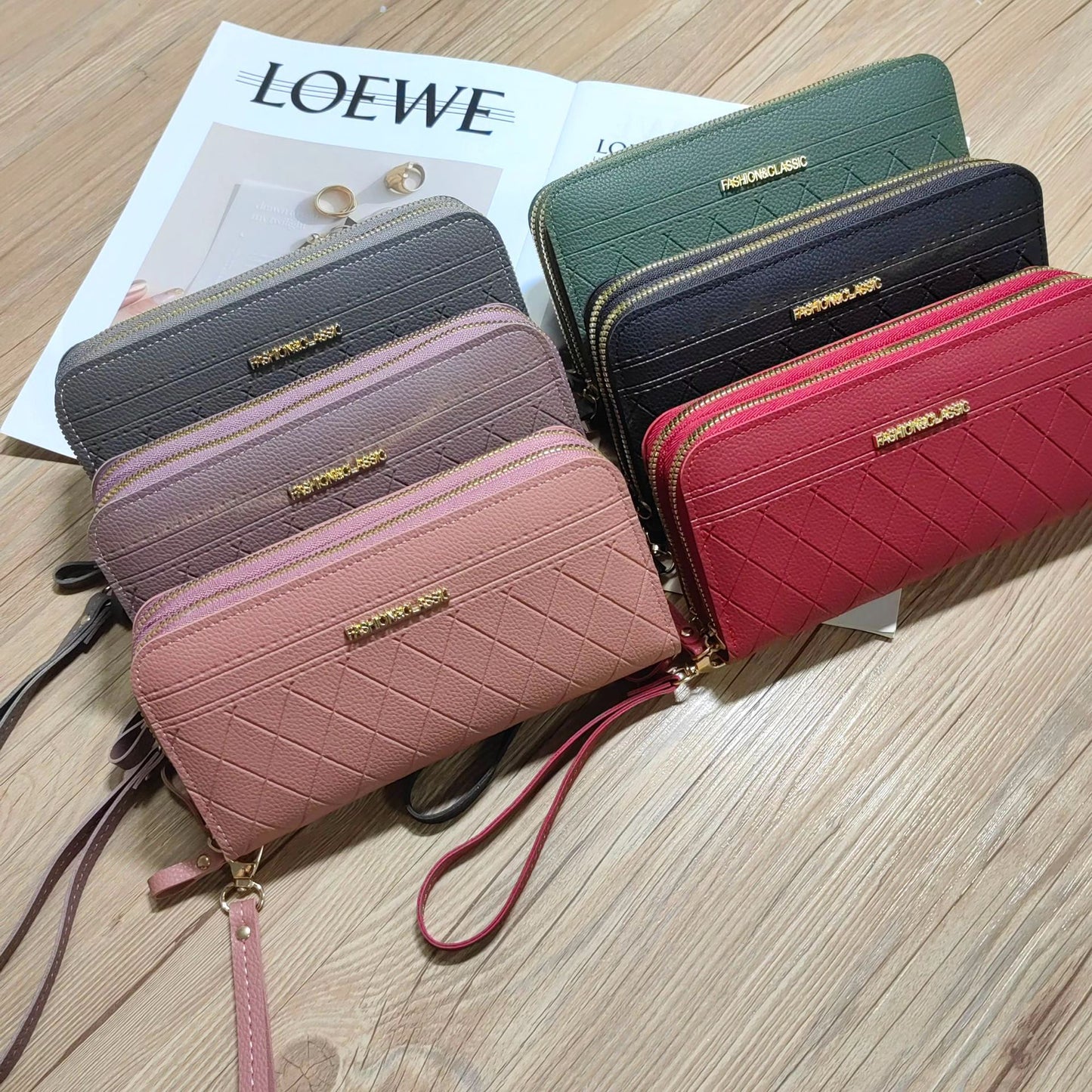 Long Fashion Double Layer Zipper Embossed Thick Large Ladies Wallets