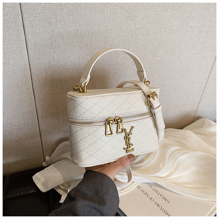 Women's Small Diamond Embroidery Thread Box For Shoulder Bags