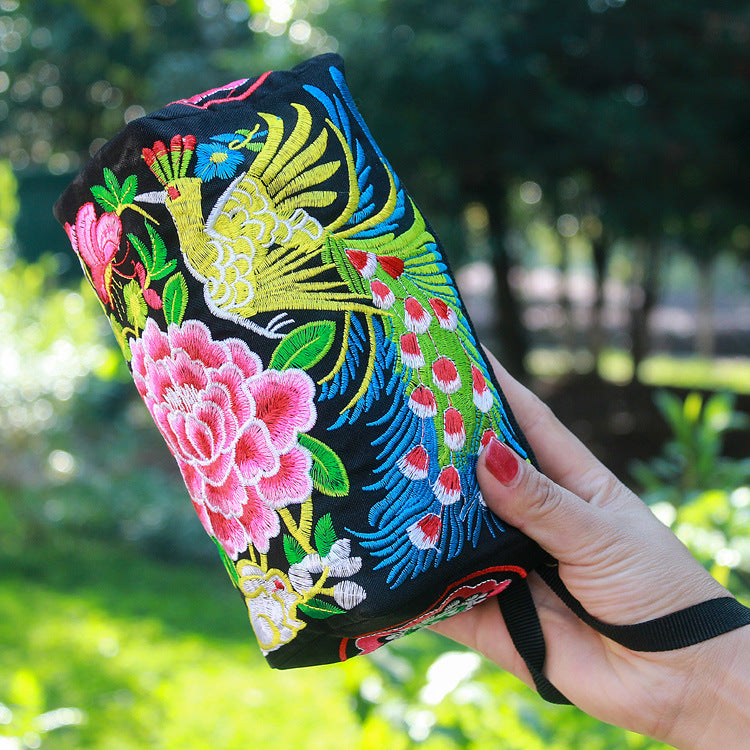 Yunnan Ethnic Embroidery Hand-held Mobile Fashion Coin Purses