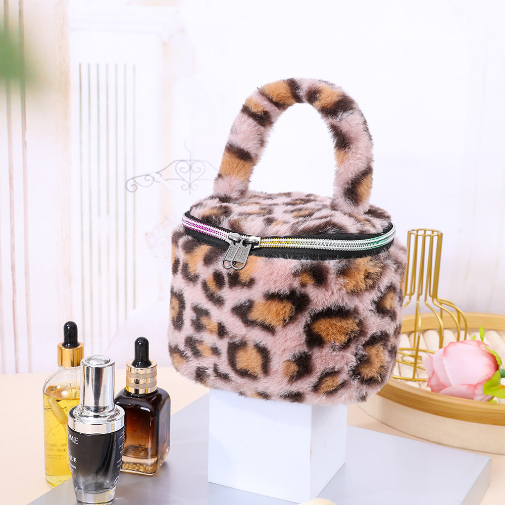 Large Capacity Portable Leopard Print Good-looking Cosmetic Bags