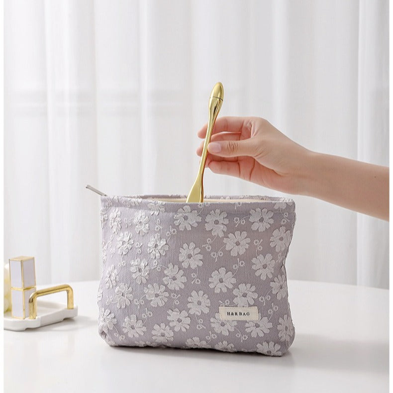 Women's Daisy Relief Large Capacity Skin Care Cosmetic Bags