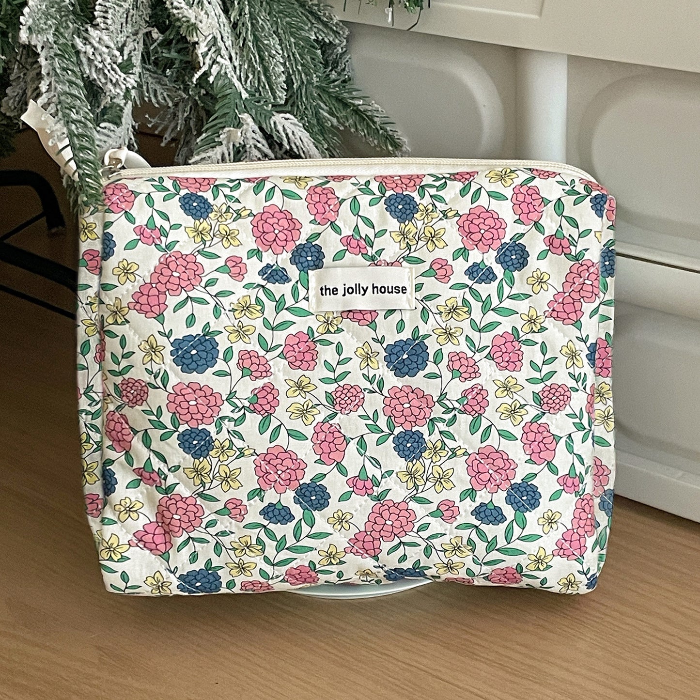 Flower Retro Large Capacity Wash Quilted Cosmetic Bags