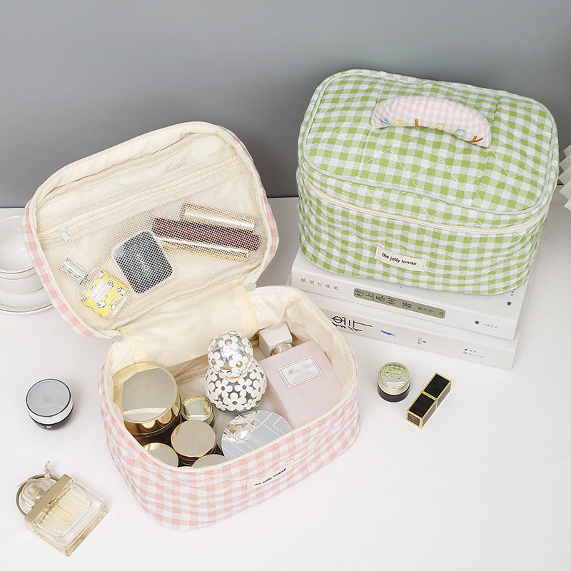 Korean Style Portable Good-looking Large Capacity Cosmetic Bags