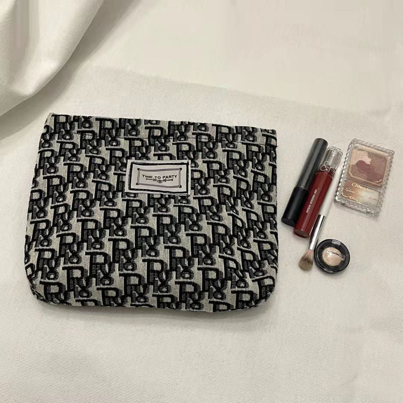 Sacs à cosmétiques de fleur artistique rétro en toile jacquard élégante noire et blanche mignonne