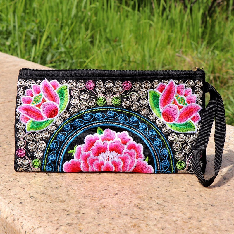 Women's Ethnic Style Embroidered Hand-held Long Double Ladies Wallets