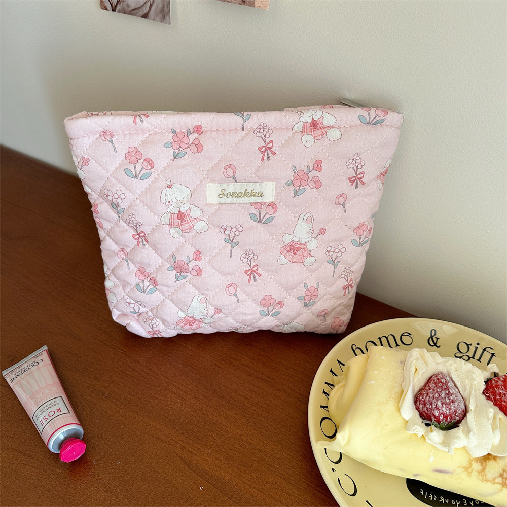 Women's Soft Quilted Large Capacity Portable Cosmetics Cosmetic Bags