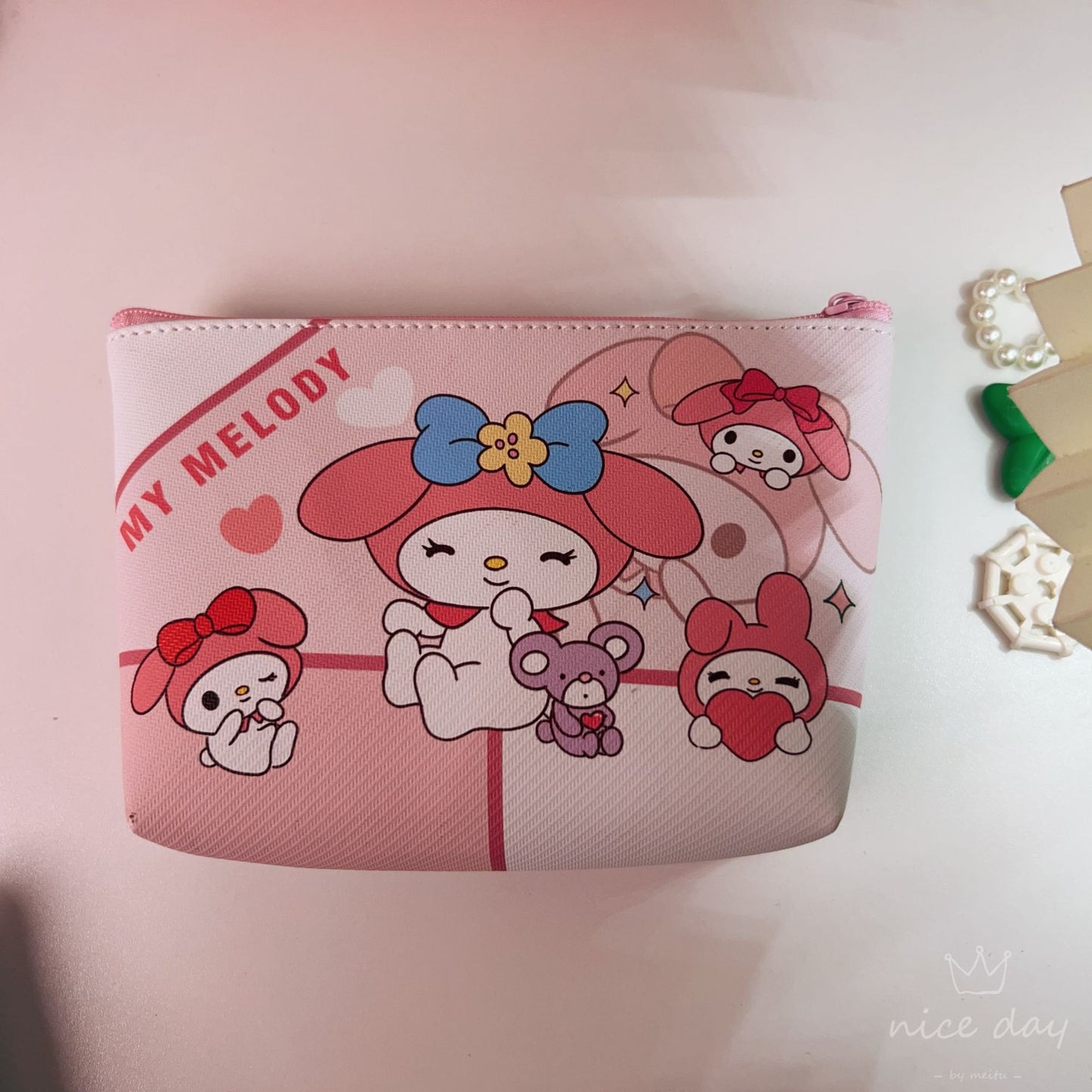 Cartoon Storage Clow Clip Doll Machine Cosmetic Bags