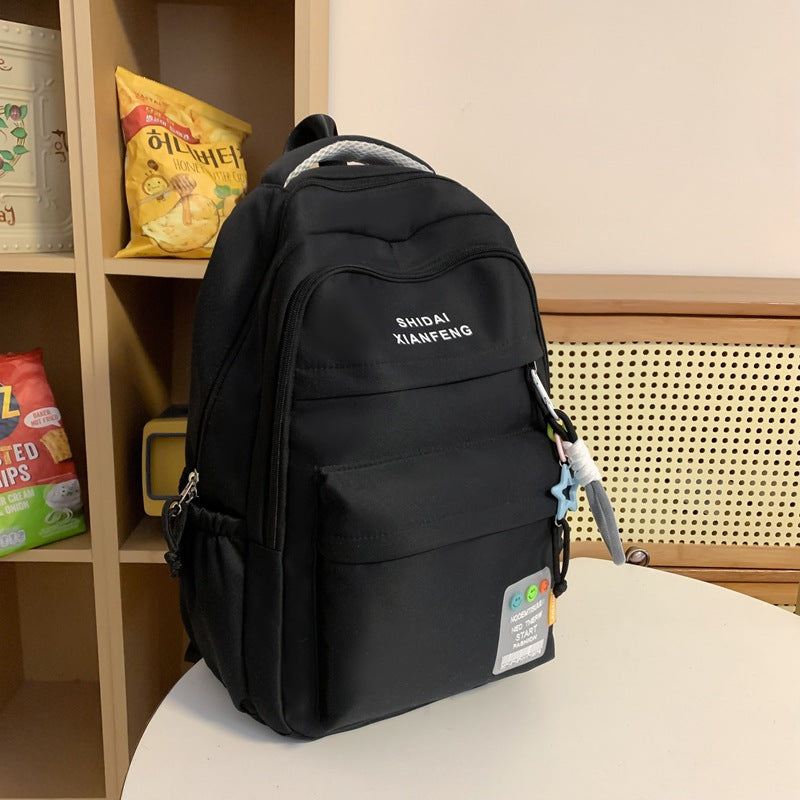 Coréen beaux sacs à dos de couleur primaire du lycée