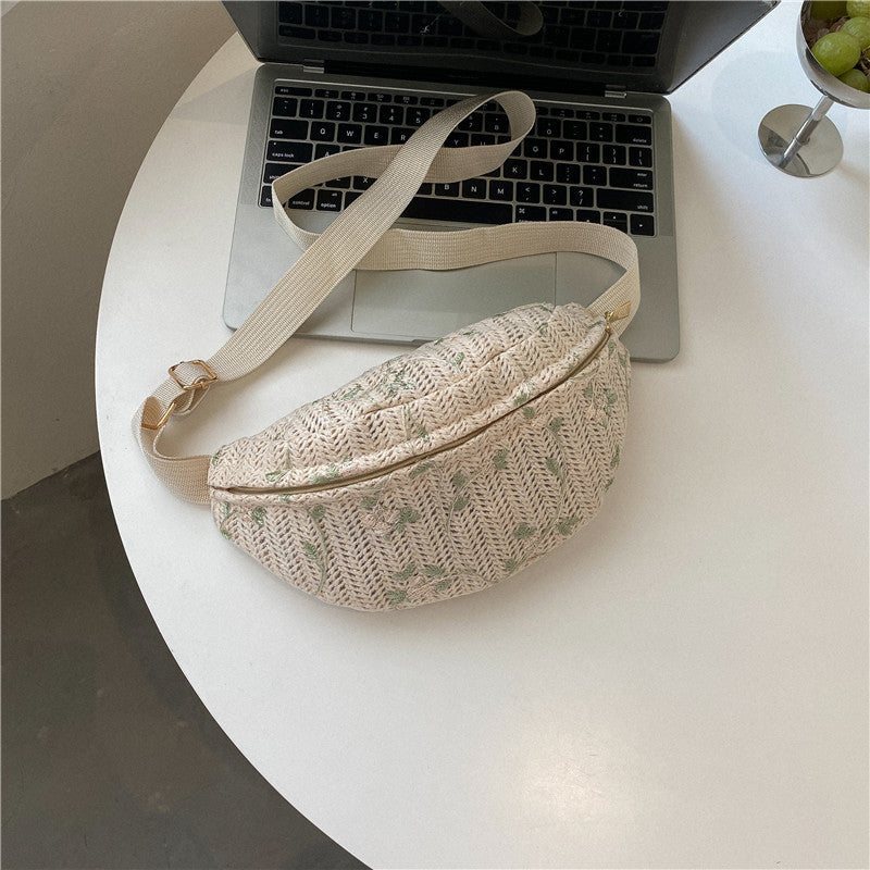 Women's Fashionable Summer Slanted Lightweight Simple Western Style Waist Packs