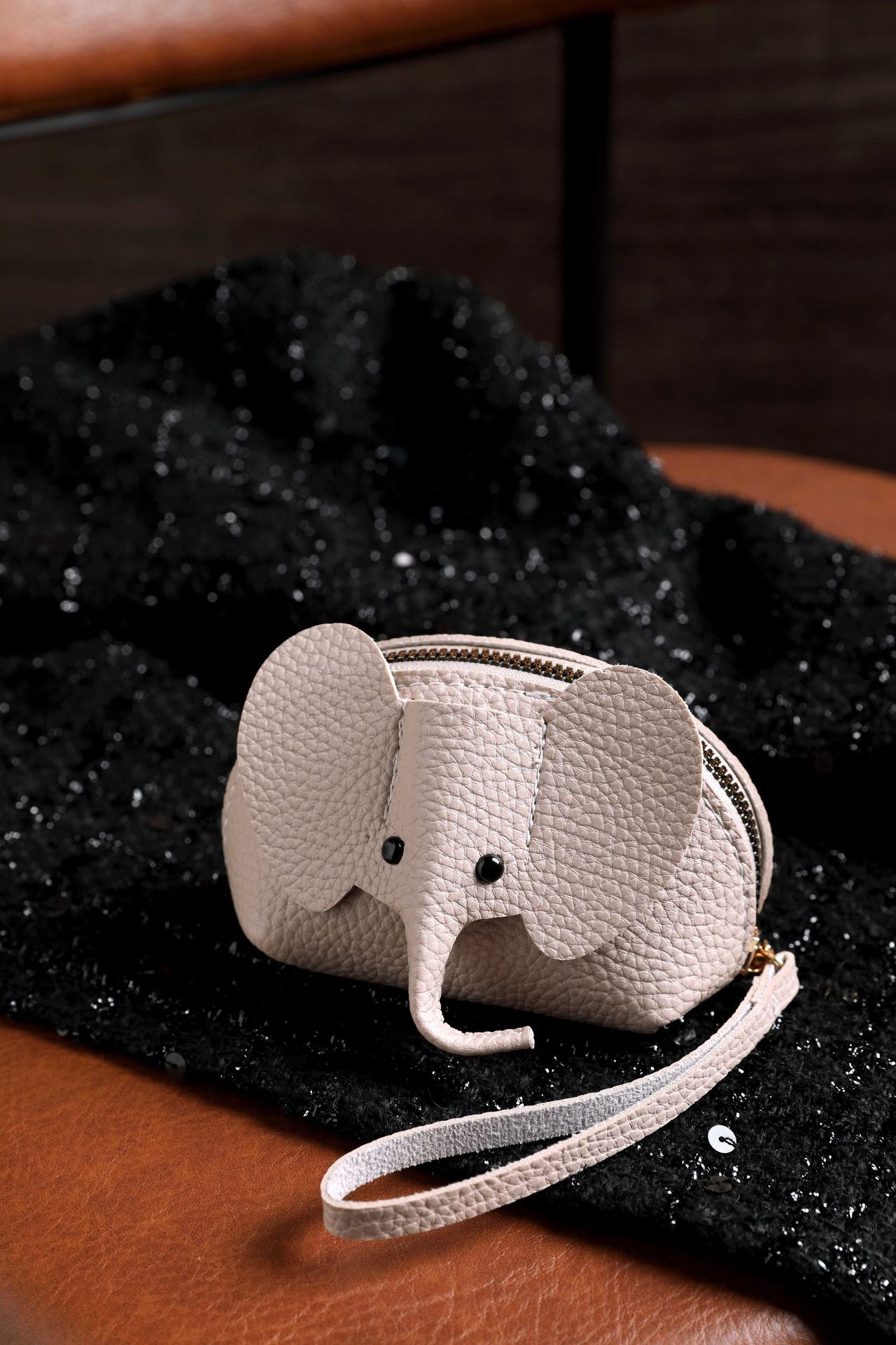 Short Fashion Zipper Mini Elephant Storage Ladies Wallets