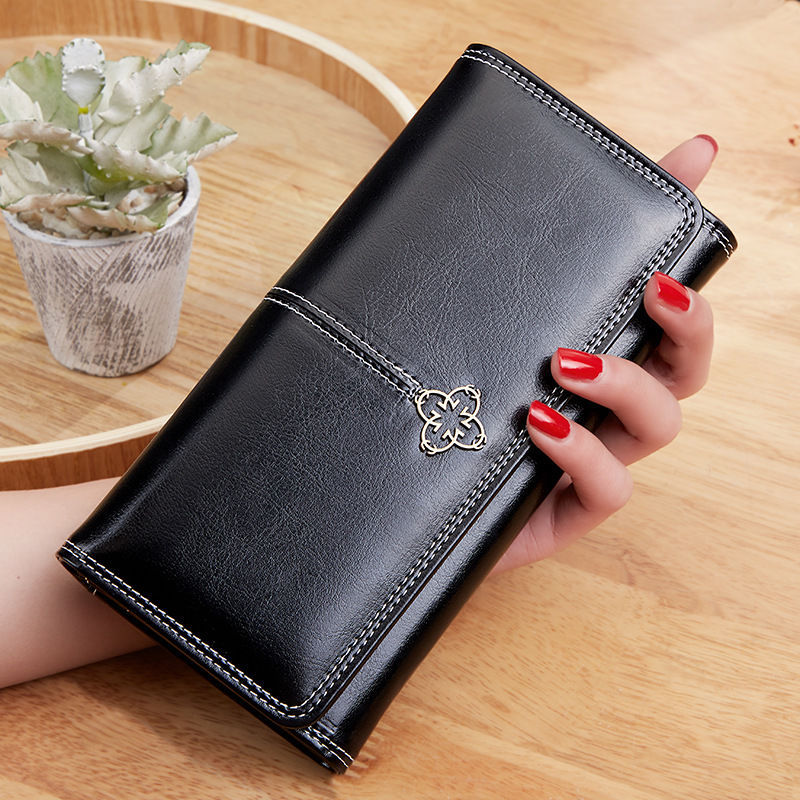 Female Long Retro Oil Waxed Leather Ladies Wallets