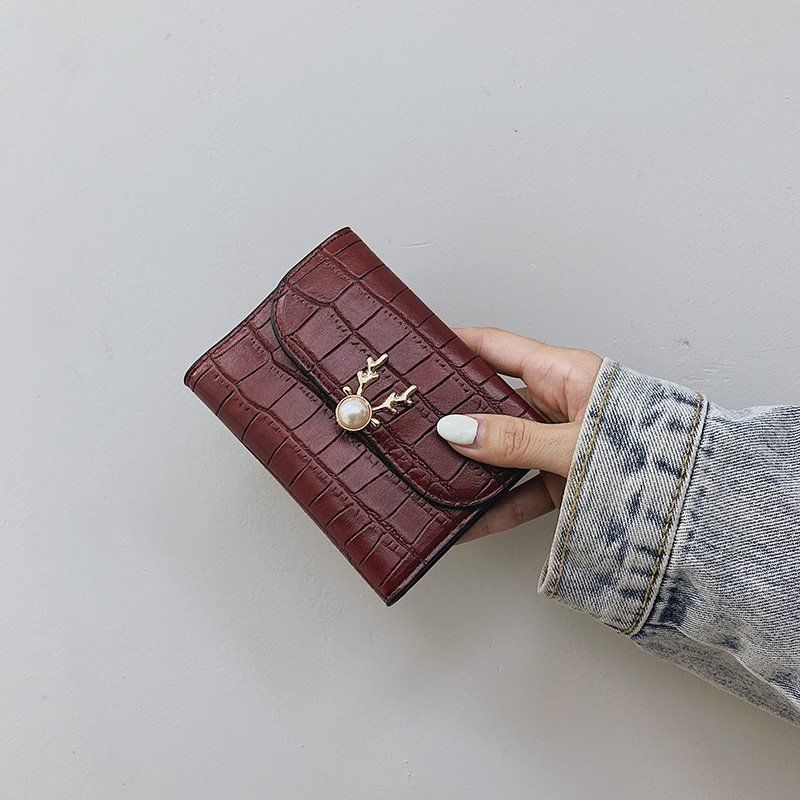 Women's Short Deer Head Fashion Folding Crocodile Ladies Wallets